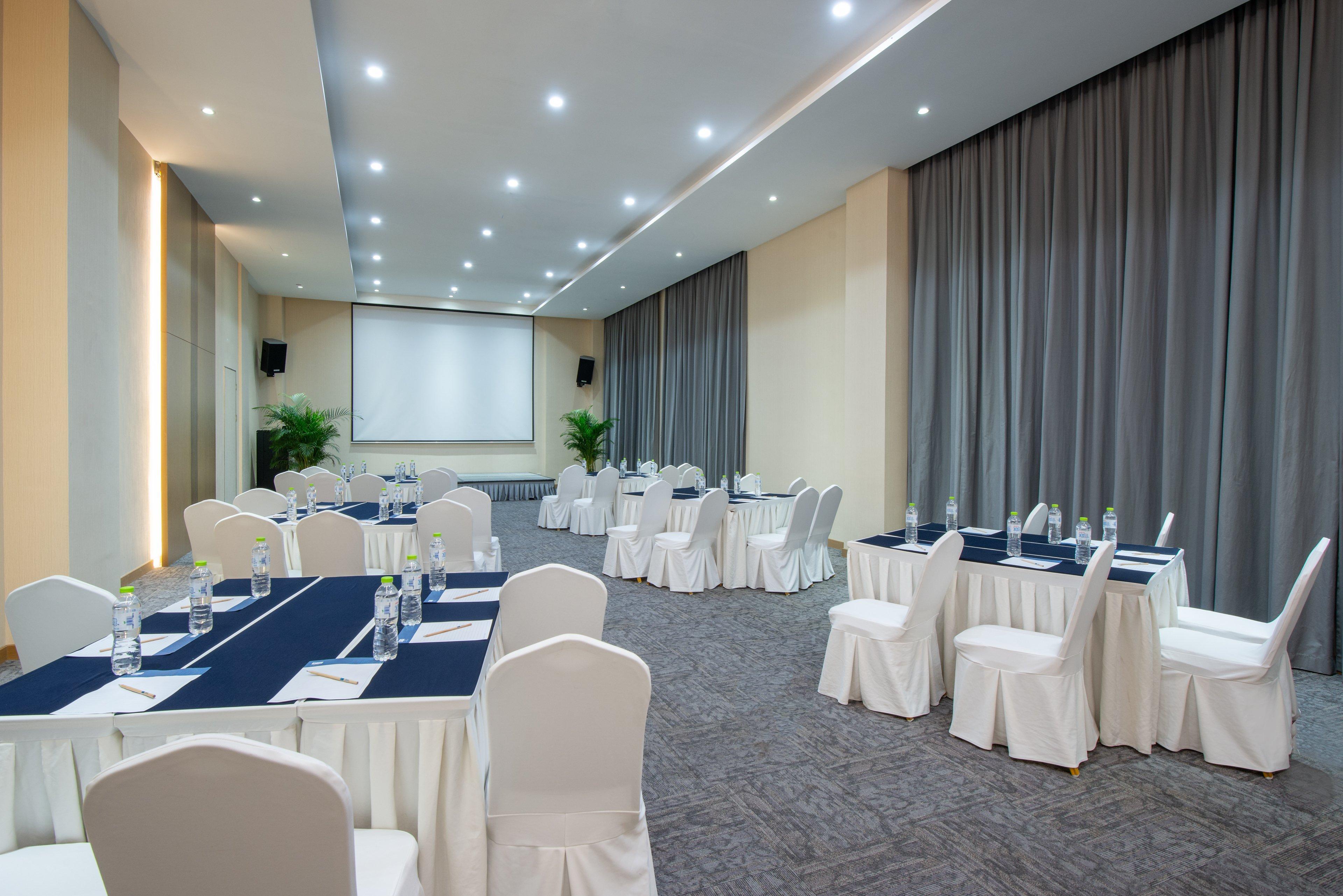 Holiday Inn Express Chengdu Huanhuaxi By Ihg-Near Jinsha Site Musem,Near Wuhou Temple Museum,Welcome Drinks,Free Gym,Free Self-Service Laundry Exterior photo