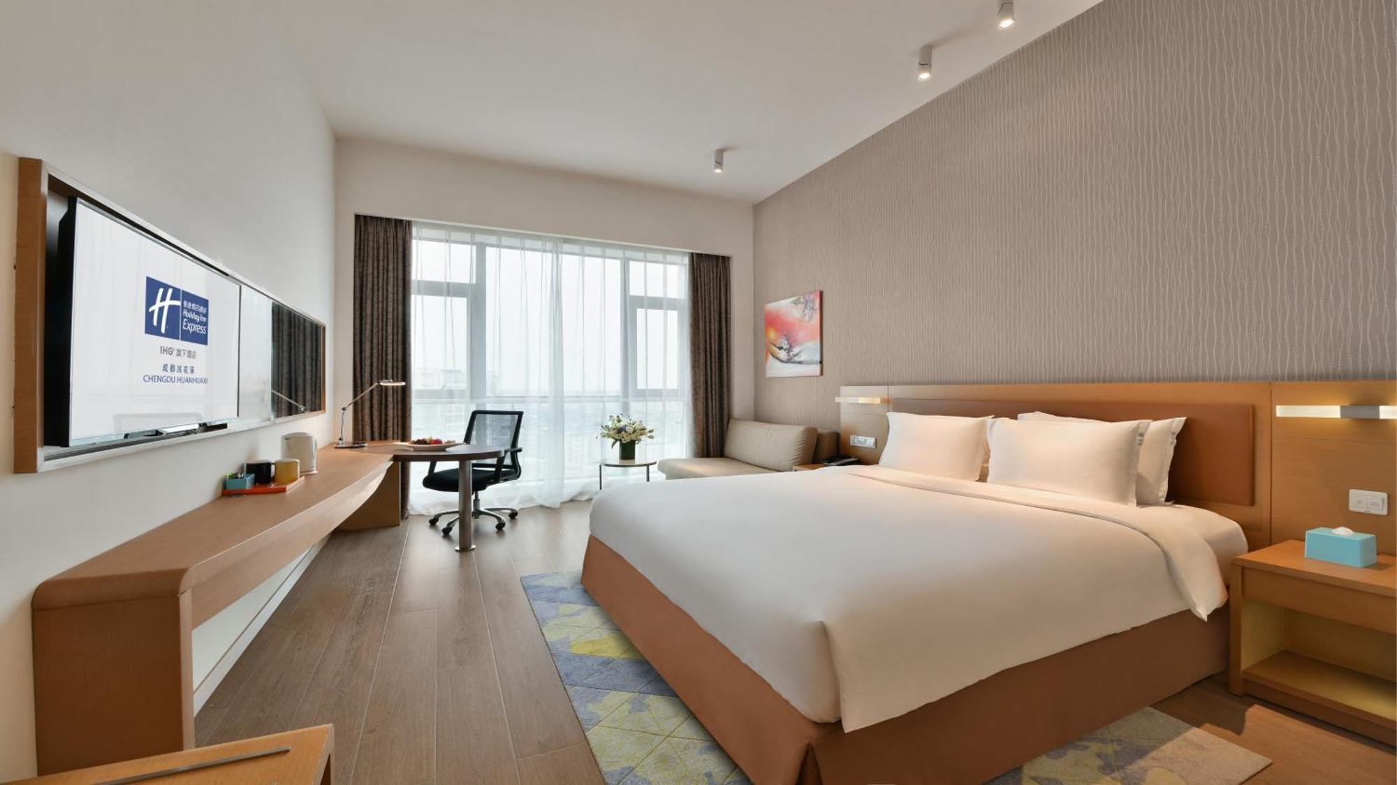 Holiday Inn Express Chengdu Huanhuaxi By Ihg-Near Jinsha Site Musem,Near Wuhou Temple Museum,Welcome Drinks,Free Gym,Free Self-Service Laundry Exterior photo
